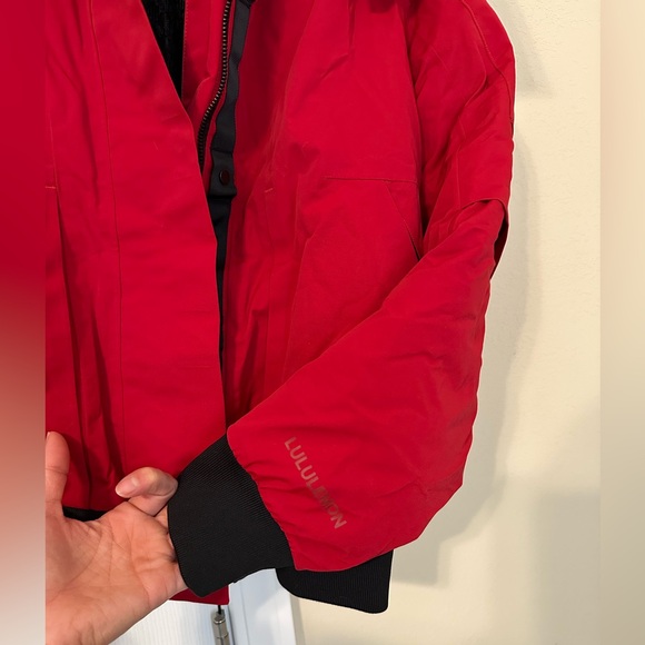 Lululemon Winter Warrior Bomber Insulated Jacket - Picture 5 of 6
